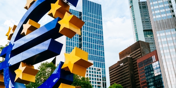 Pourquoi l'Europe ne peut plus vivre en dessous de ses moyens